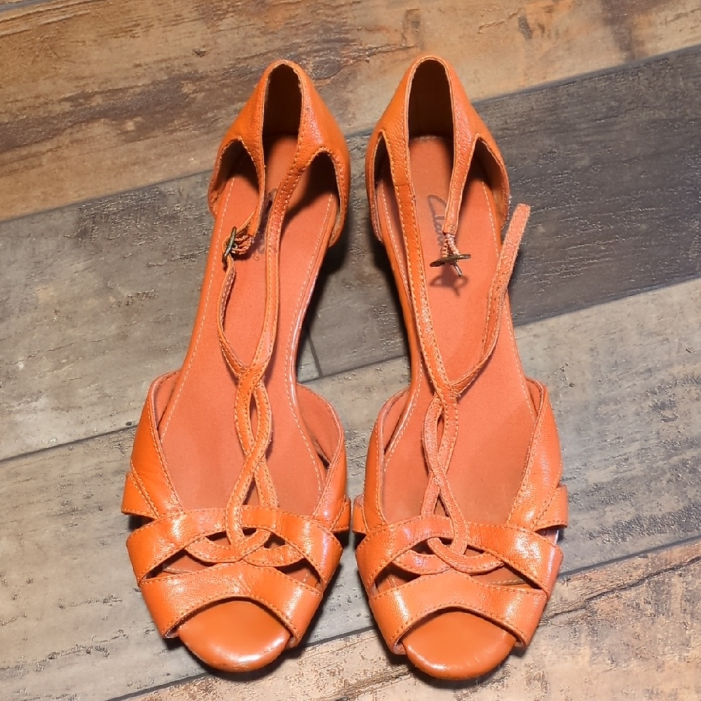 Clarks Orange Leather Sandals Peep-Toe Casual